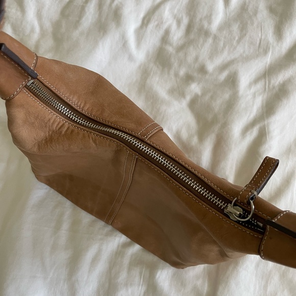 VINTAGE Y2K COACH SADDLE LEATHER CROSS-BODY BAG HOBO PURSE 9566 - Picture 3 of 9